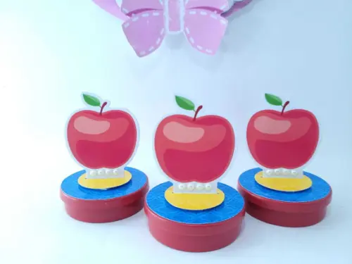 Latinha 3d Maçã Branca de Neve