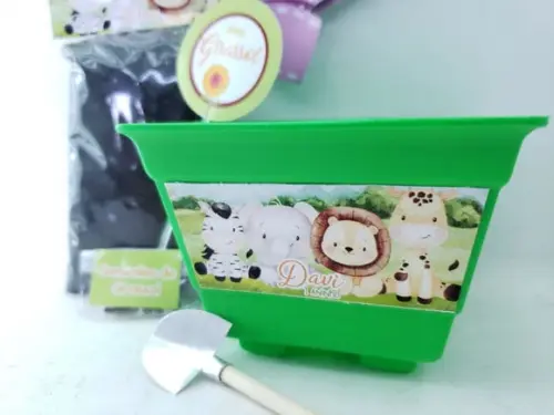 Lembrancinha Kit Jardim Plantio Ecológico Safari Aquarela