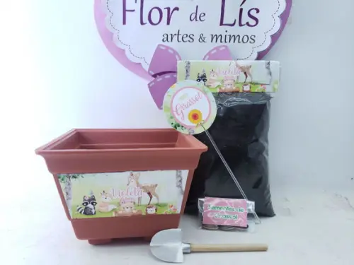 Lembrancinha Kit Bosque Encantado Menina Plantar com Vasor