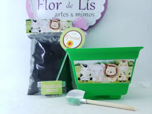 Lembrancinha Kit Jardim Plantio Ecológico Safari Aquarela
