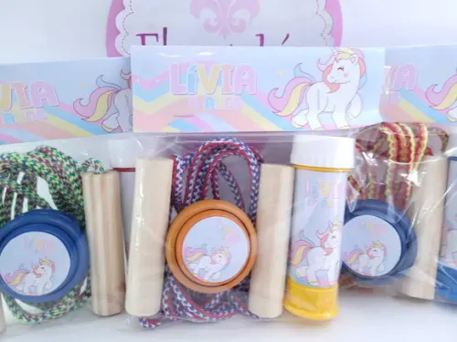Lembrancinha Personalizada Unicórnio Ioiô Pula Corda e Bolha