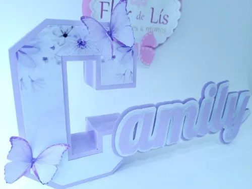 Letra 3d Cursiva Jardim Borboleta Lilás Nome Personalizado