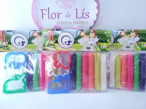 Massinha de Modelar Empresa com Cortadores Safari Logo