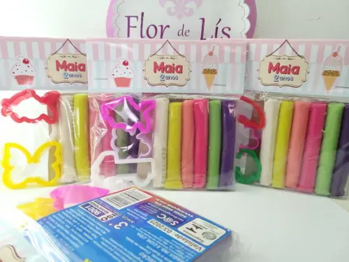 Massinha Modelar Doces e Confeitaria com Forminhas