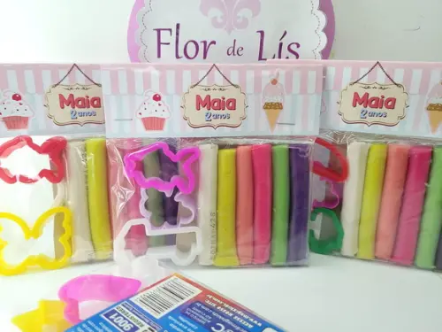 Massinha Modelar Doces e Confeitaria com Forminhas