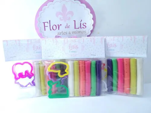 Massinha Modelar Granulados Doces Candy Color com Forminhas