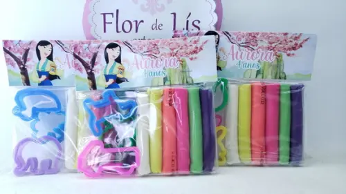 Massinha Modelar Princesa Mulan com Forminhas