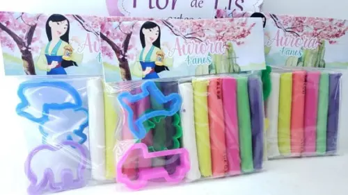 Massinha Modelar Princesa Mulan com Forminhas