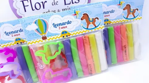 Massinha Personalizada Brinquedos Antigos com Cortadores