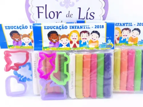 Massinha Personalizada com Cortadores Brinde Escolar Logo