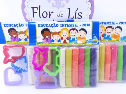 Massinha Personalizada com Cortadores Brinde Escolar Logo