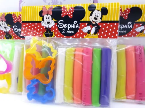 Massinha Personalizada Minnie e Mickey com Cortadores