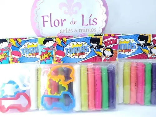 Massinha Personalizada Super Heróis Baby com Cortadores