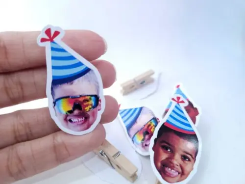 Mini Pregador Rostinho do Bebê Azul com Foto para Caixinha