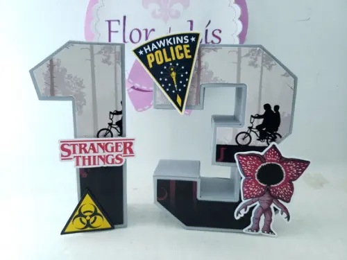 Número ou Nome 3d Idade Decorativa Stranger Things