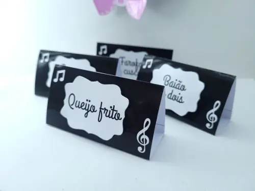 Plaquinhas para Comida Festa Anos 70 e 80 Música