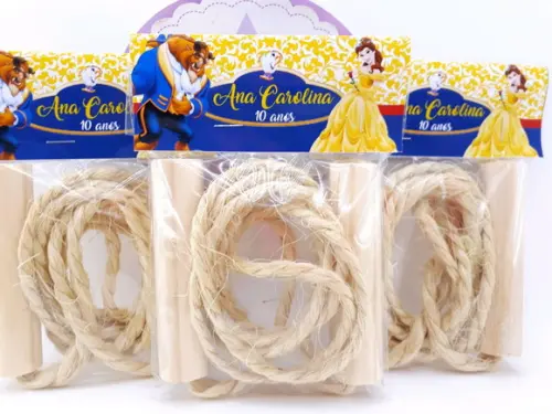 Pula Cordas a Bela e a Fera