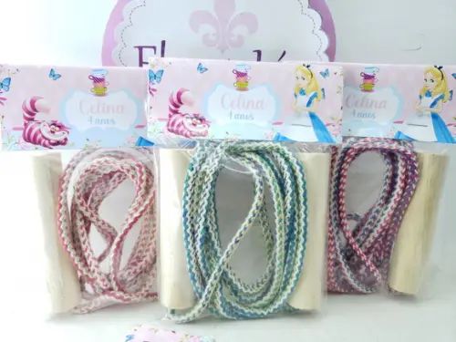 Pula Cordas Alice no País das Maravilhas