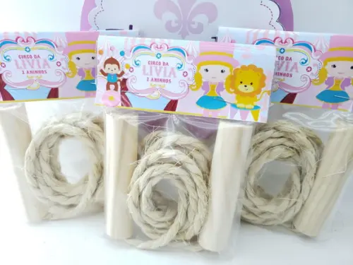 Pula Cordas Circo Rosa Menina