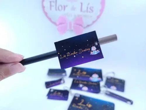 Super Kit 100 Etiqueta Escolar Universo Menina com Chaveiros
