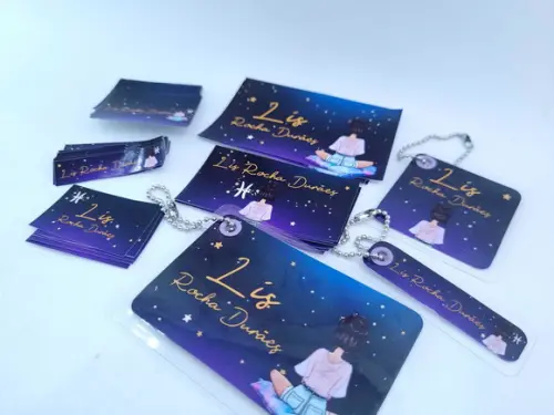 Super Kit 100 Etiqueta Escolar Universo Menina com Chaveiros