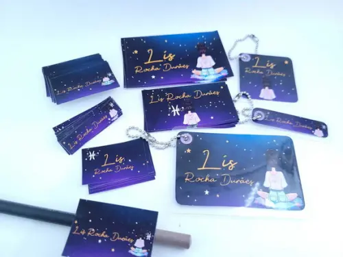 Super Kit 100 Etiqueta Escolar Universo Menina com Chaveiros