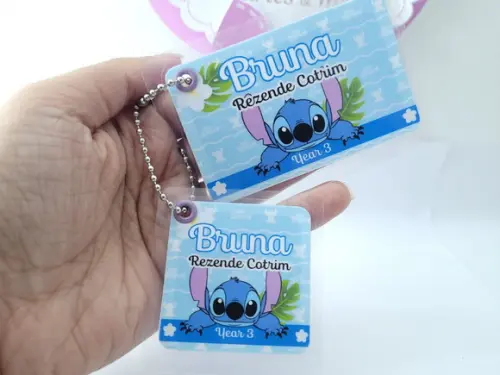 Tag Chaveiro Escolar Stitch Menina para Mochila e Lancheira