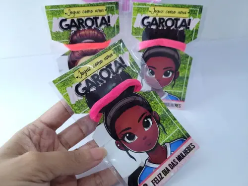 Tag Dia das Mulheres com Xuxinha de Cabelo Esporte Futebol