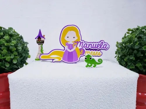 Topo de Bolo Rapunzel Enrolados com Apliques Mesversário
