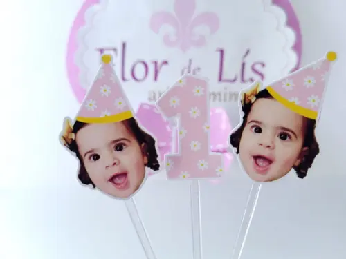 Topper de Doce Rostinho Margaridas com Foto e Chapeuzinho