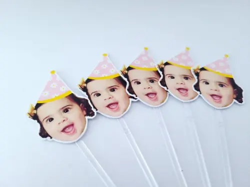 Topper de Doces Rostinho Margaridas com Foto e Chapeuzinho