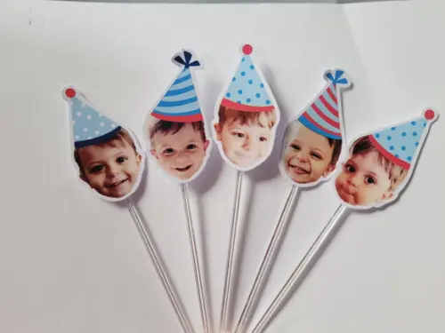 Topper de Docinho Rostinho do Bebê com Foto e Chapeuzinho