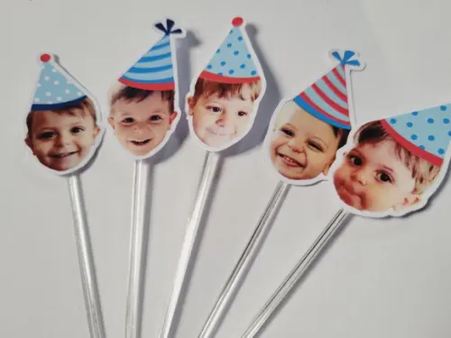Topper de Docinho Rostinho do Bebê com Foto e Chapeuzinho