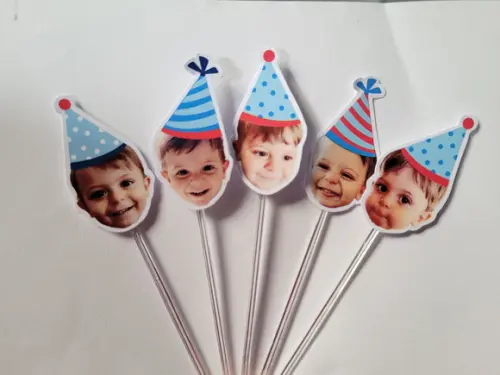 Topper de Docinho Rostinho do Bebê com Foto e Chapeuzinho