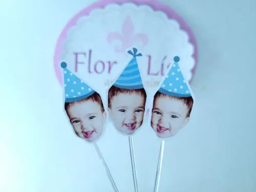 Topper de Docinho Rostinho do Bebê com Foto e Chapeuzinho