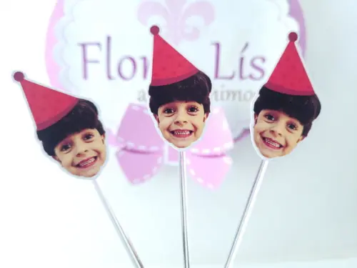 Topper de Docinho Rostinho do Bebê com Foto e Chapeuzinho