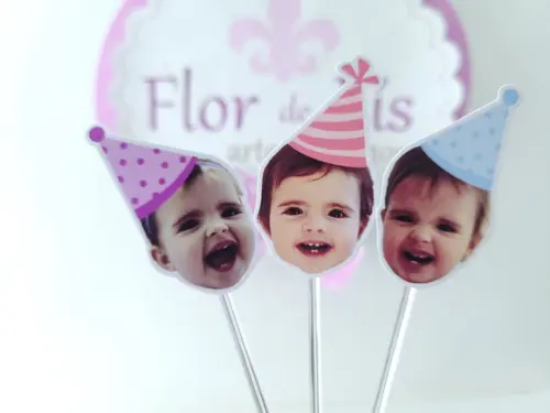Topper de Docinho Rostinho do Bebê com Foto e Chapeuzinho