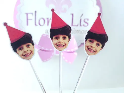 Topper de Docinho Rostinho do Bebê com Foto e Chapeuzinho