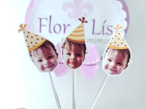 Topper de Docinho Rostinho do Bebê com Foto e Chapeuzinho