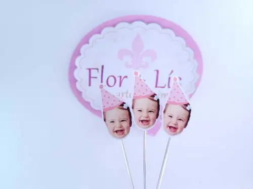 Topper de Docinho Rostinho Rosa com Foto e Chapeuzinho