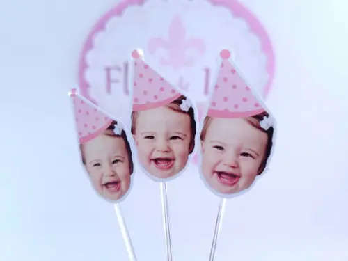 Topper de Docinho Rostinho Rosa com Foto e Chapeuzinho