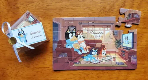 Lembrancinha Personalizada Quebra Cabeça Bluey e Bingo