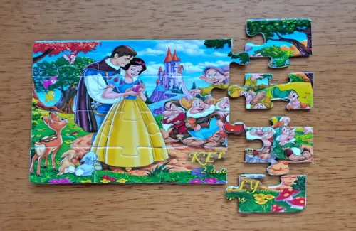 Lembrancinha Personalizada Quebra Cabeça Branca de Neve