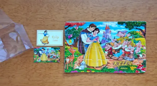 Lembrancinha Personalizada Quebra Cabeça Branca de Neve