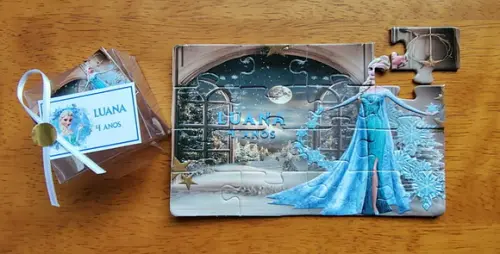 Lembrancinha Personalizada Quebra Cabeça Frozen
