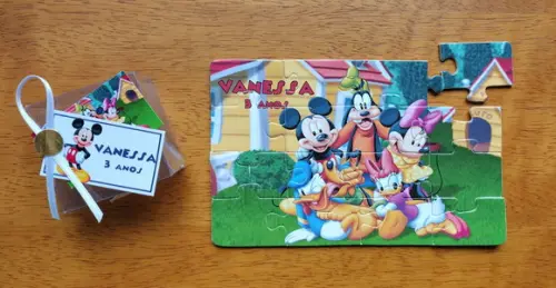Lembrancinha Personalizada Quebra Cabeça Turma do Mickey