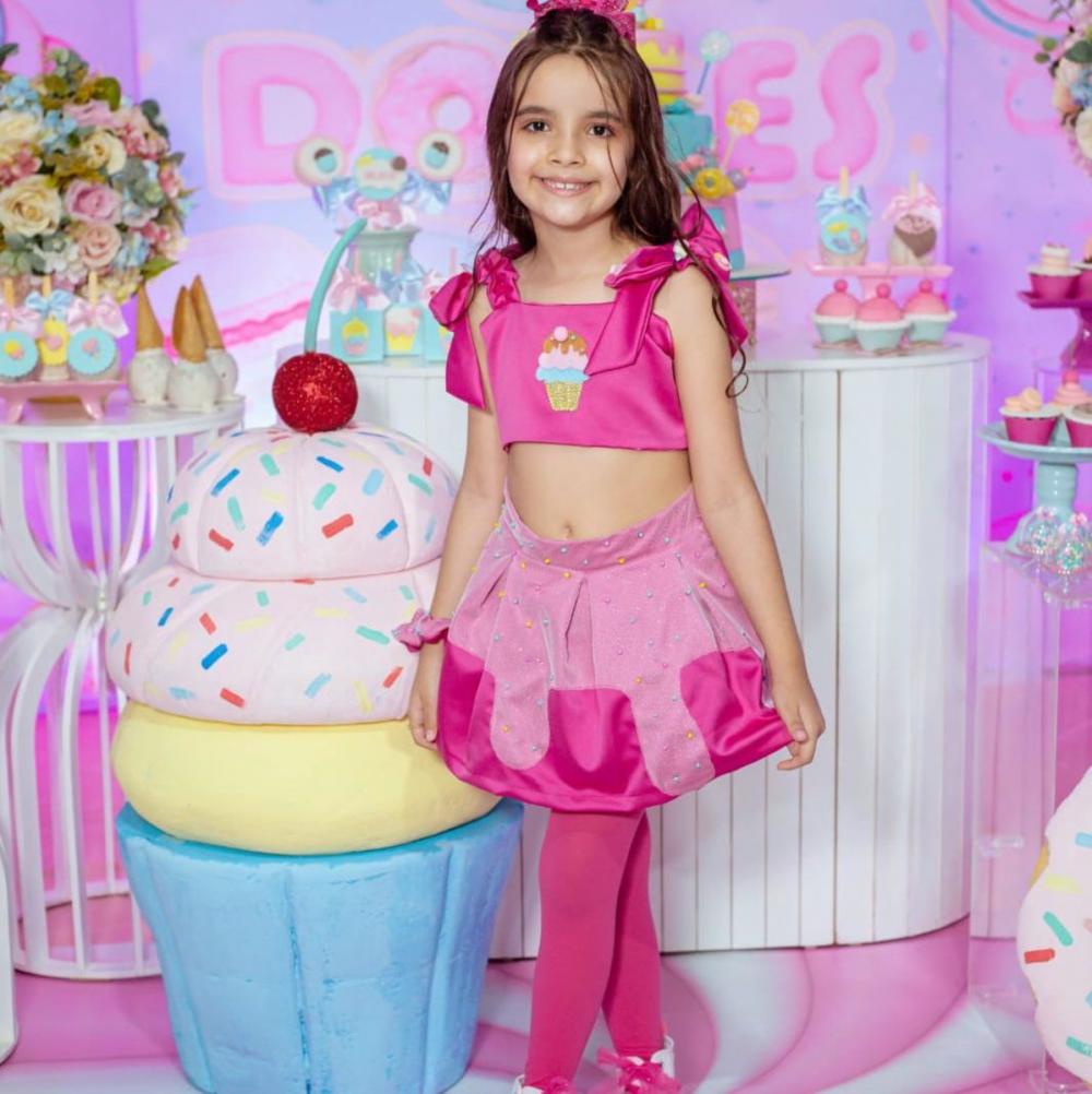 Fantasia Confeitaria Luxo