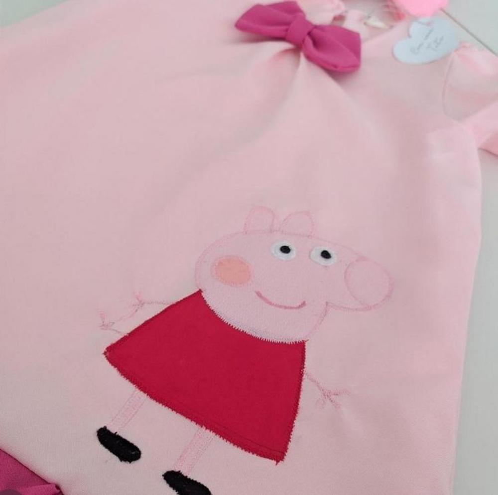 Vestido Porquinha Rosa