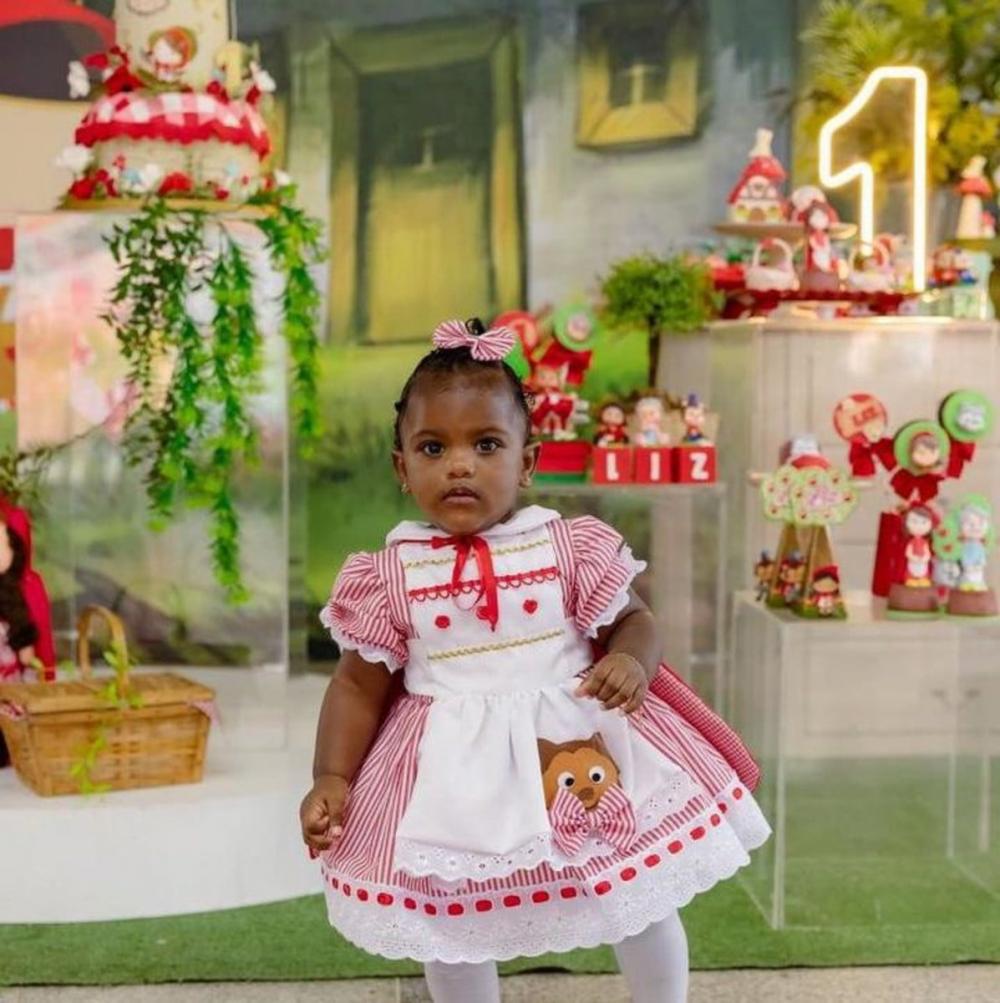 Vestido Infantil Chapeuzinho Vermelho com Capuz