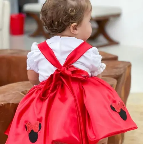 Vestido Salopete Infantil Minnie Confeiteira